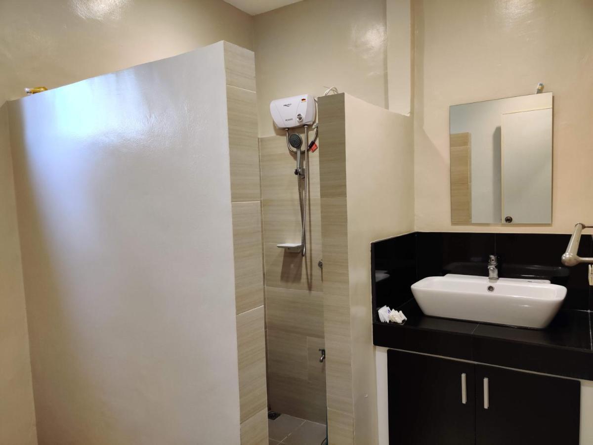 Red Knight Gardens Hotel Davao Luaran gambar